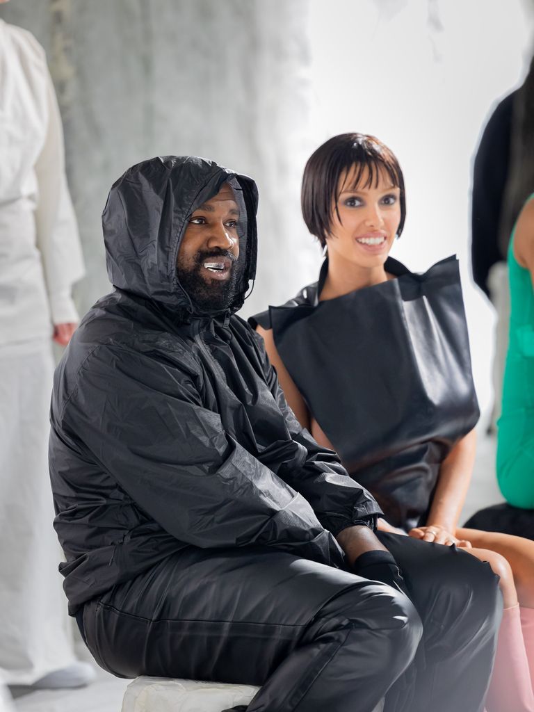 El representante de Kanye West y Bianca Censori ha desmentido los rumores de que el cantante y la arquitecta estén en vías de divorcio, tal como lo reportaron distintos medios.Kanye West y Bianca Censori no se está divorciando, asegura un representante de la pareja