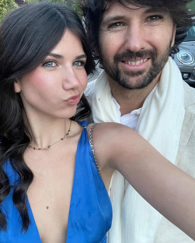 David Otero con su hija Luna, que ya tiene 18 años