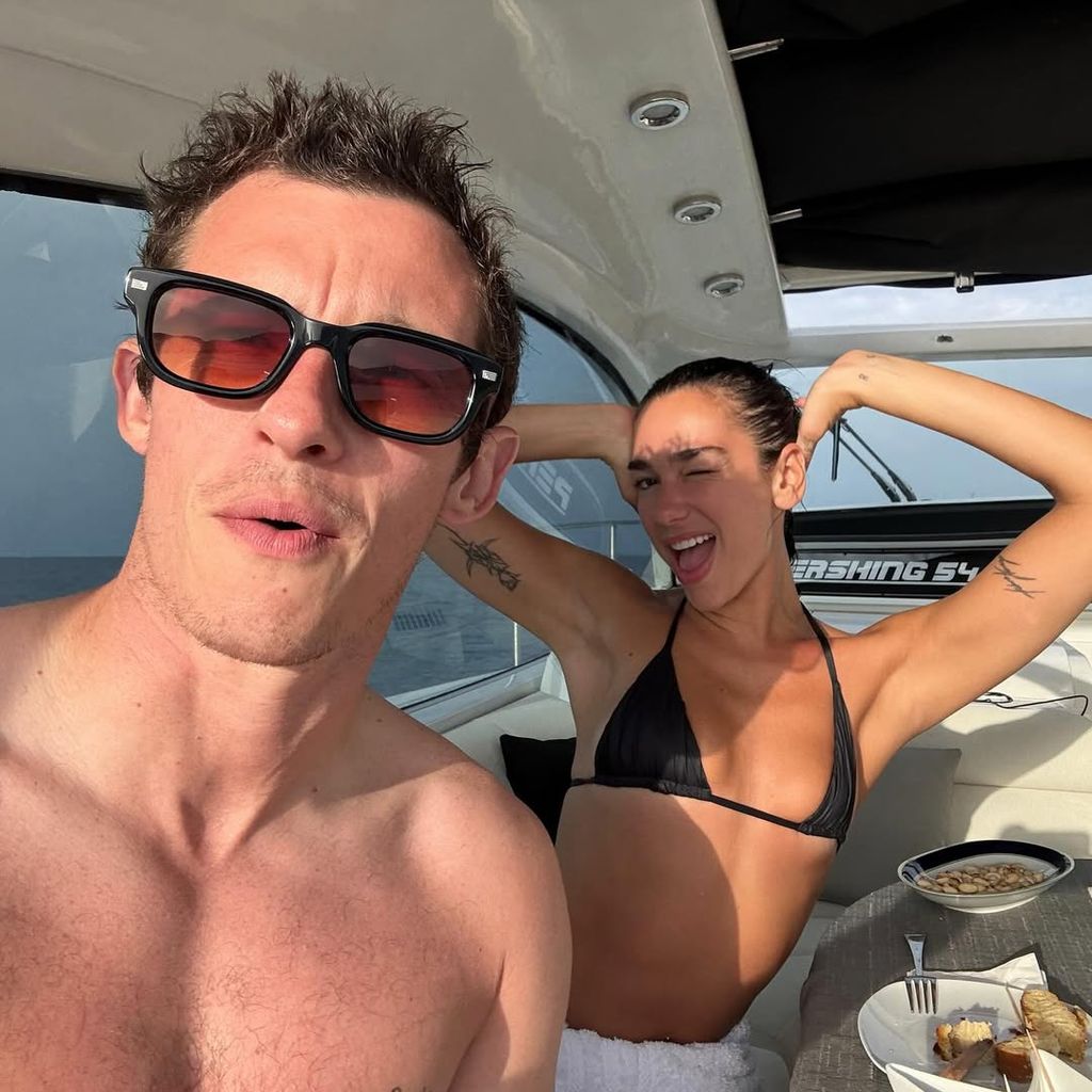 Dua Lipa y Callum Turner en Palermo