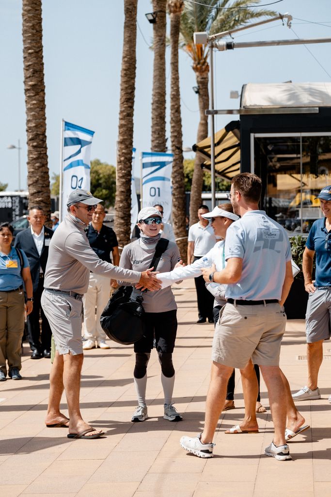 Suthida de Tailandia participando en la Puerto Portals 52 SUPER SERIES Sailing Week