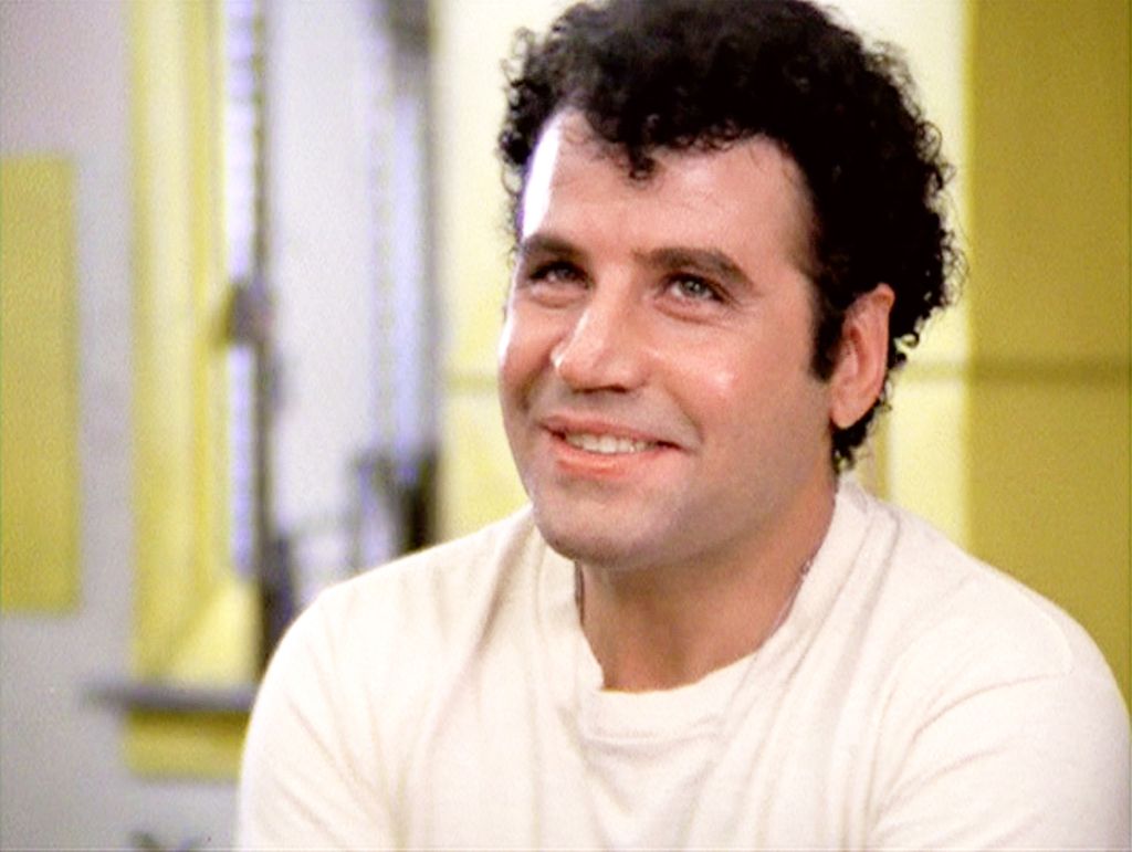Michael Tucci (sin parentesco con Stanley) fue un miembro memorable de la pandilla T-Bird
