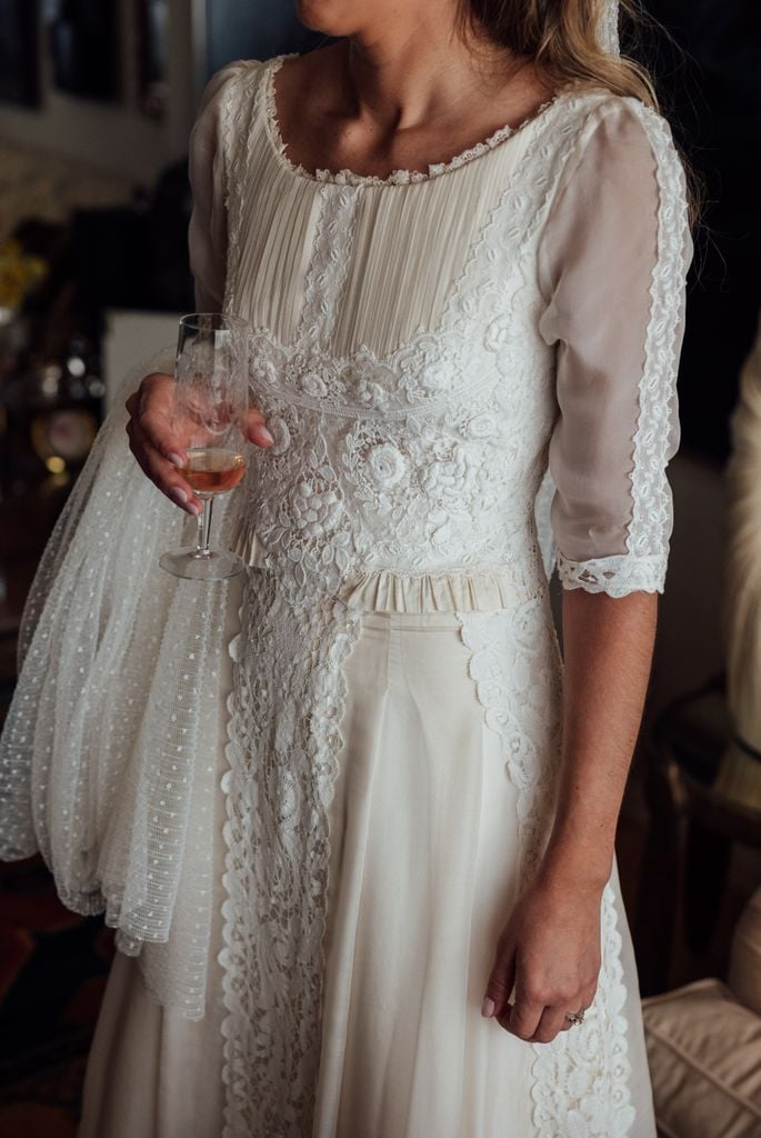 Boda de Lola con vestido de Eduardo Ladrón de Guevara encaje