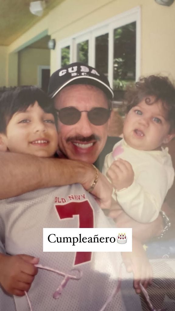 Lina Luaces felicitó a su abuelo José Estefan con esta linda foto.