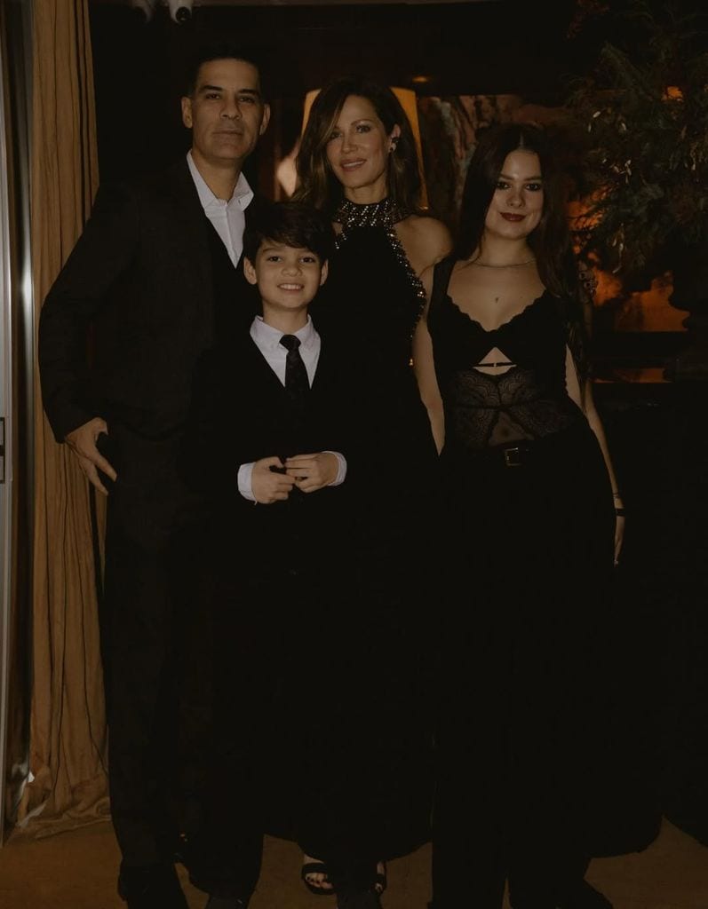 Su esposo, Rafa Márquez, y sus hijos, Manuela y Leonardo, se convirtieron en los invitados más especiales de su festejo.