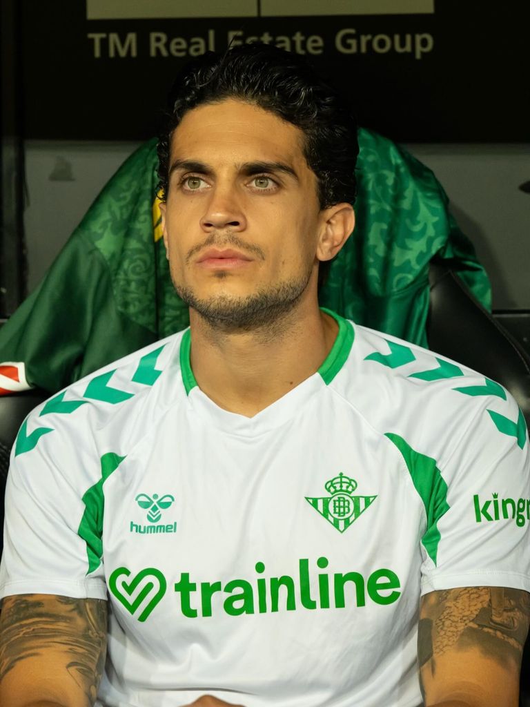 Marc Bartra juega en el Betis