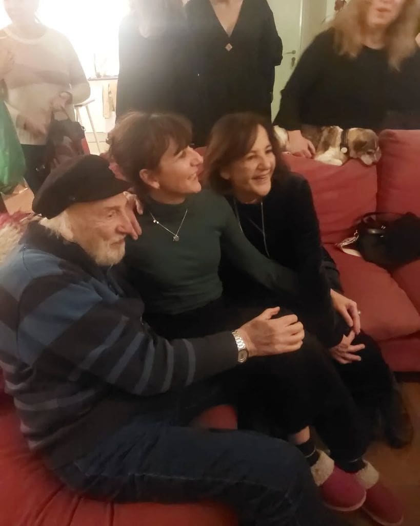 Malena Alterio celebrando su cumpleaños con sus padres y unos amigos