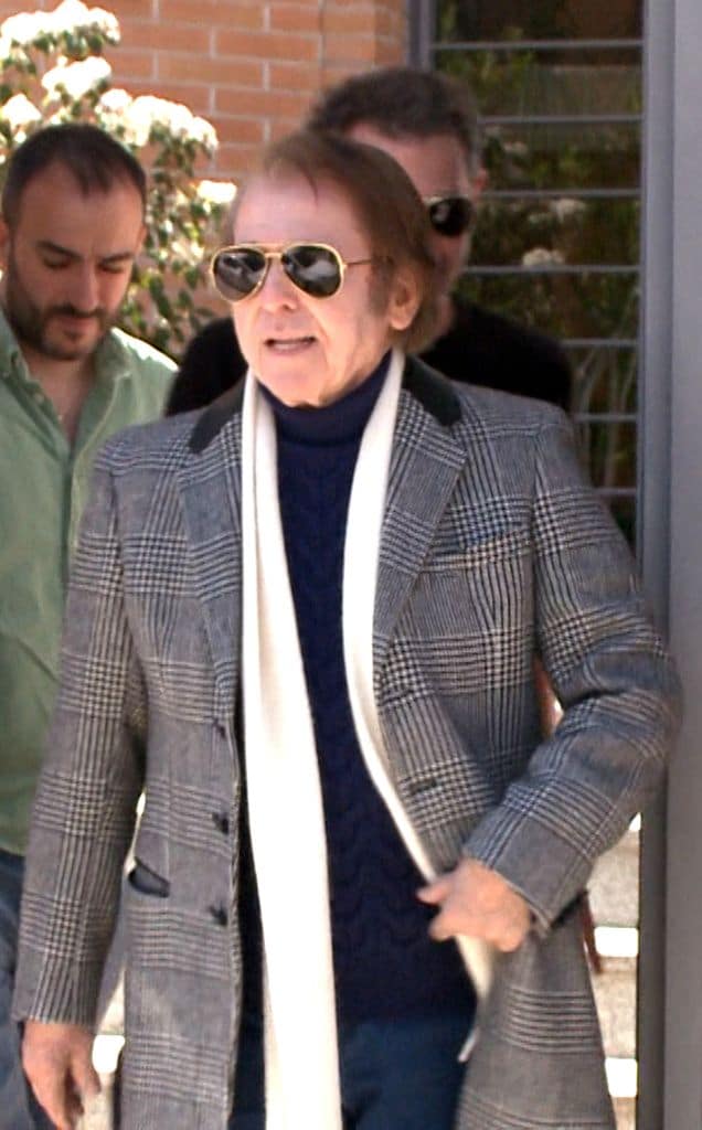 Raphael visita su agencia de representación 31 mazo 2025