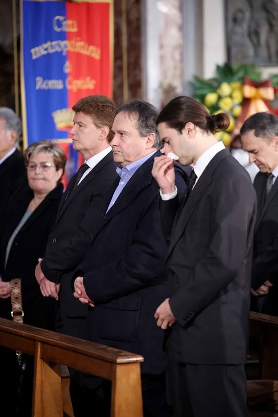 Javier Rigau, exmarido de Gina, junto a Milko y Dimitri, hijo y nieto de la actriz