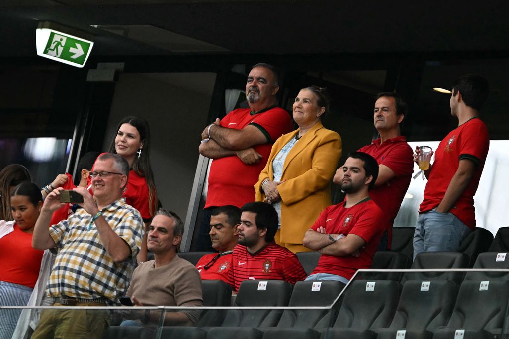Dolores Aveiro, madre de Cristiano, compartió con él los momentos de júbilo y trsiteza.