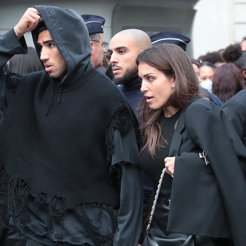 Hiba Abouk y Achraf Hakimi en París
