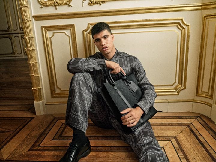 La emocionante nueva faceta de Carlos Alcaraz más allá del tenis con Louis Vuitton