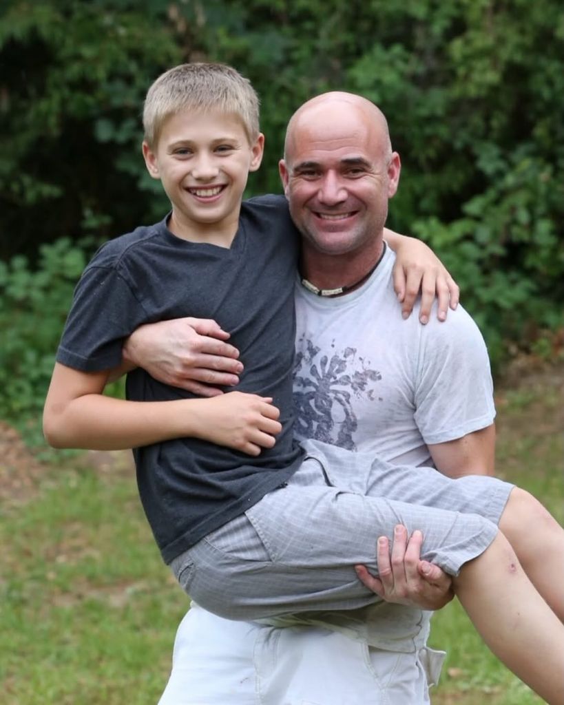 Andre Agassi y su hijo Jaden en una publicación de instagram