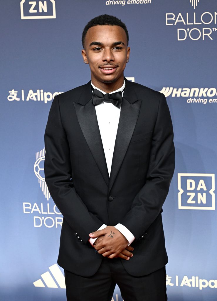  Eli Junior Kroupi 
