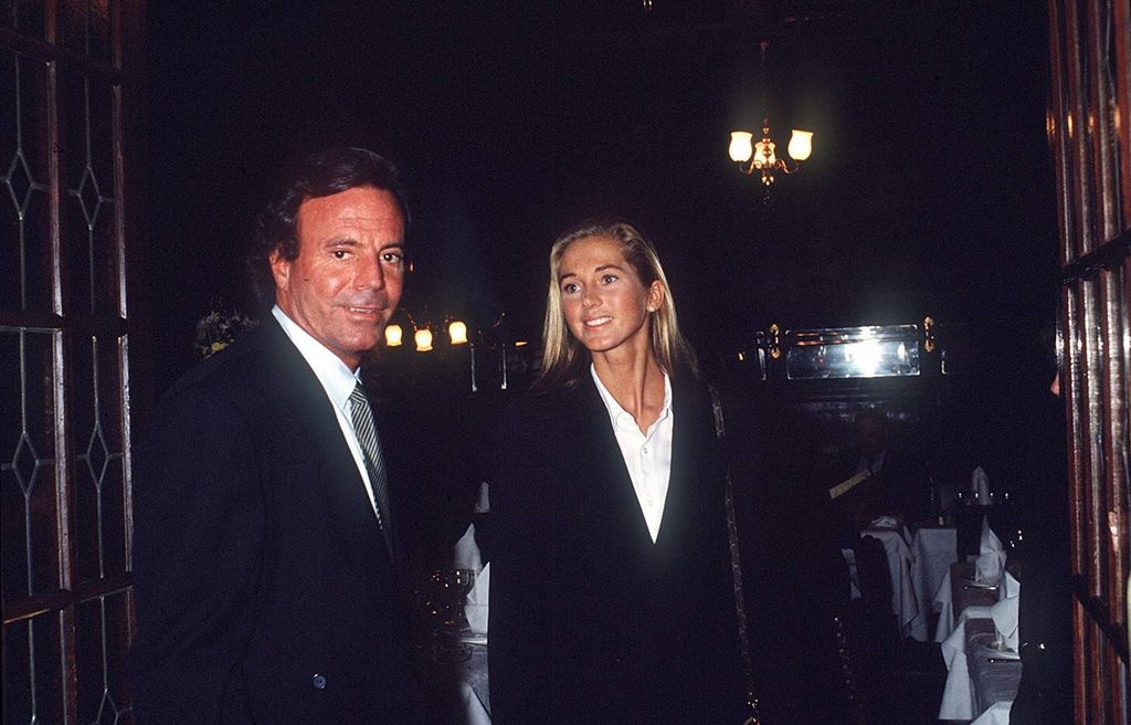 




"GINIES PHOTOGRAPHE" FRANCE PARIS VISITE
SOIREE "IGLESIAS JULIO ACCOMPAGNE"
"AMIE/IGLESIAS JULIO ACCOMPAGNE" "MIRANDA
ACCOMPAGNE" "POSANT ATTITUDE" "SOURIANT
ATTITUDE" "IMAGE NUMERISEE" 
PARIS GINIES PHOTOGRAPHE EVENING POSANT ATTITUDE SMILING ATTITUDE VISIT IGLESIAS JULIO ACCOMPAGNE IGLESIAS JULIO WITH OTHERS AMIE/IGLESIAS JULIO ACCOMPAGNE GINIES PHOTOGRAPHER VISITS AMIE/IGLESIAS JULIO WITH OTHERS IMAGE NUMERISEE AFTER PARTY POSING ATTITUDE MIRANDA ACCOMPAGNE FRANCE SOURIANT ATTITUDE MIRANDA WITH OTHERS