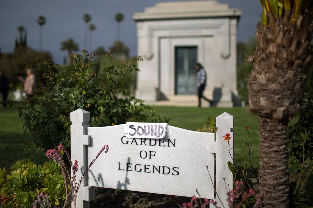 Una foto del cementerio Hollywood Forever