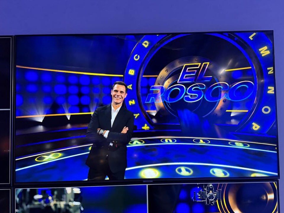 Christian Gálvez es el presentador de las versiones americanas de 'Rueda la letra'