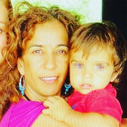 Rosario Flores con su hijo Pedro Antonio