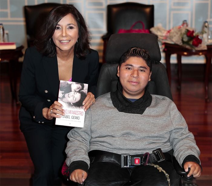 Isabel Gemio y su hijo Gustavo