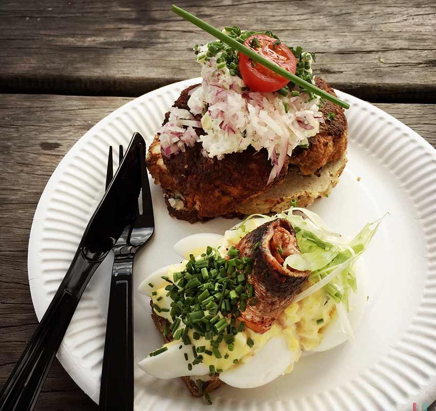 smørrebrød, las rebanadas de pan de centeno típicas de Copenhague