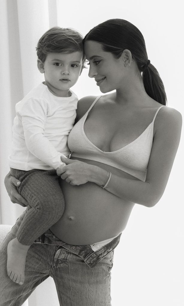 María Fernández-Rubíes y su hijo Nico HOLA4096