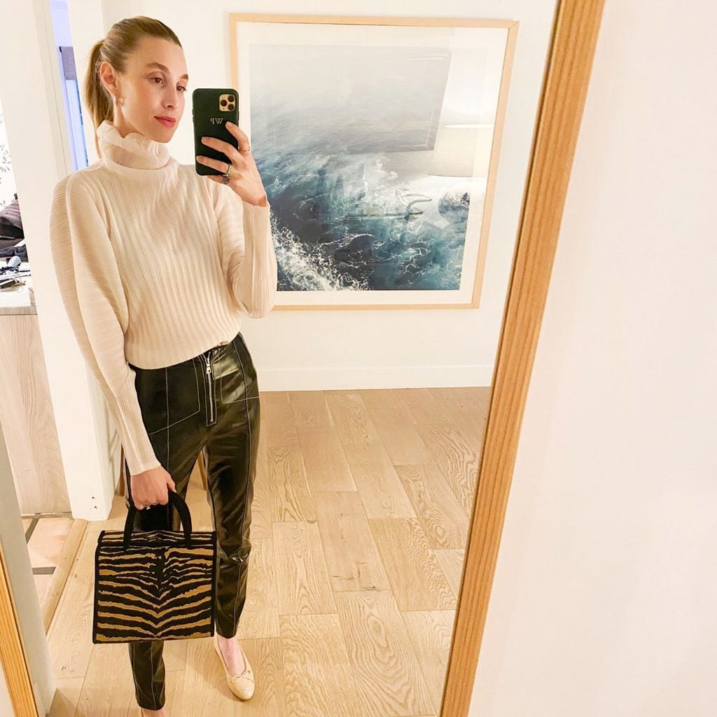 Whitney Port con bolso de Phialebel