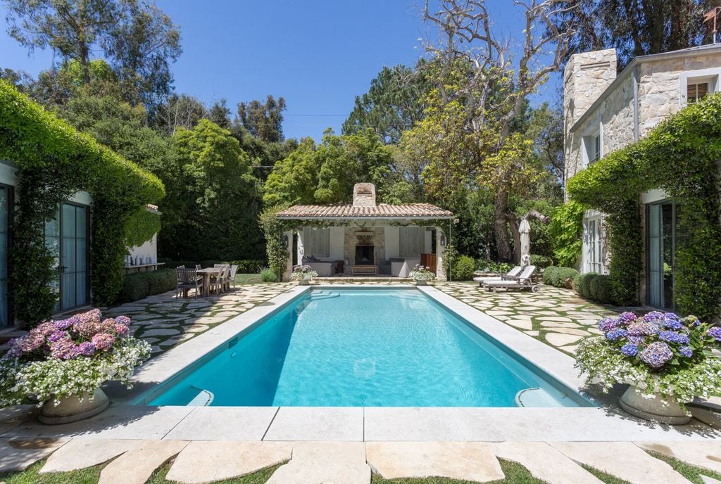 Ben Affleck compró esta casa en los los límites de Pacific Palisades y Brentwood tras separarse de JLo.