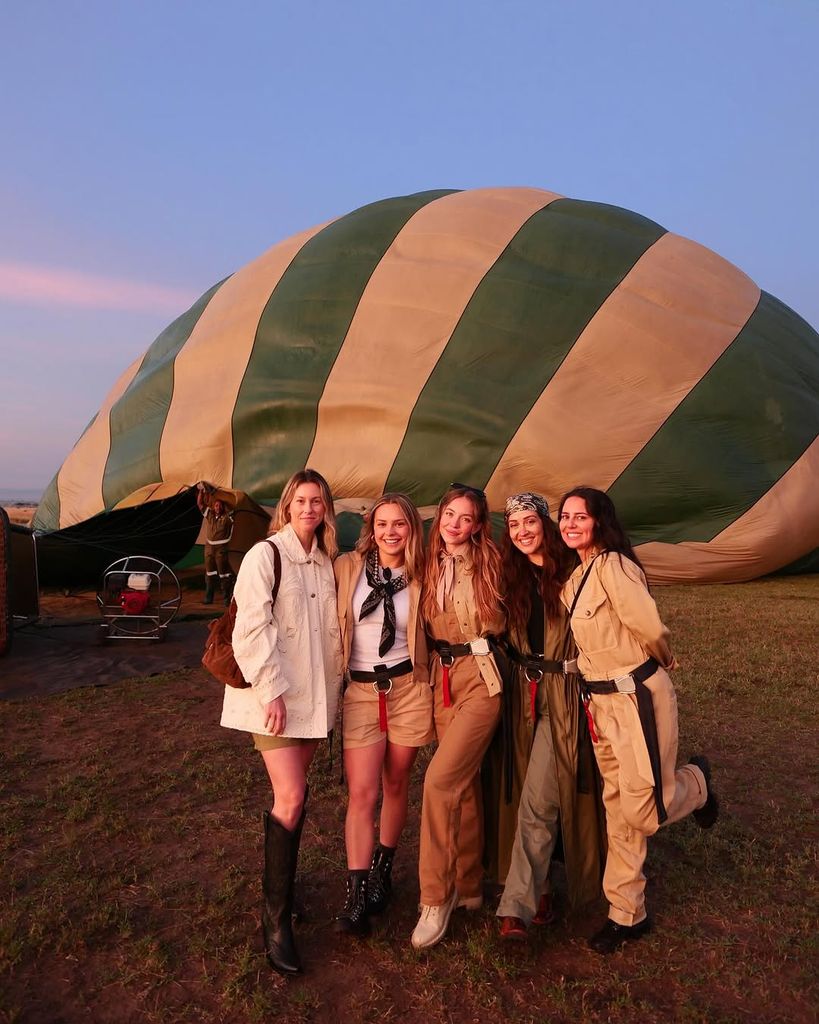 Sydney Sweeney, de viaje con amigas tras cancelar su boda