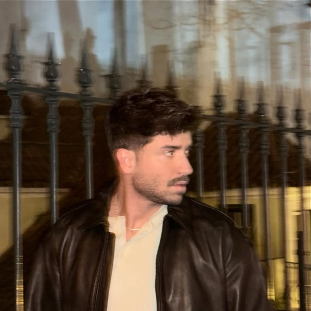 Pablo Alborán con su novio Juan Sesma en Lisboa