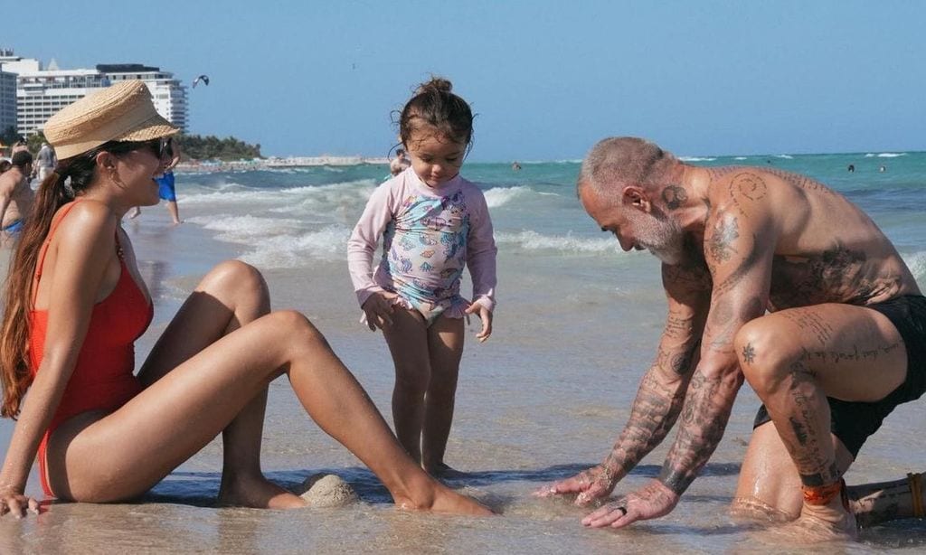 Sharon Fonseca, Gianluca Vacchi y Blu Jerusalema