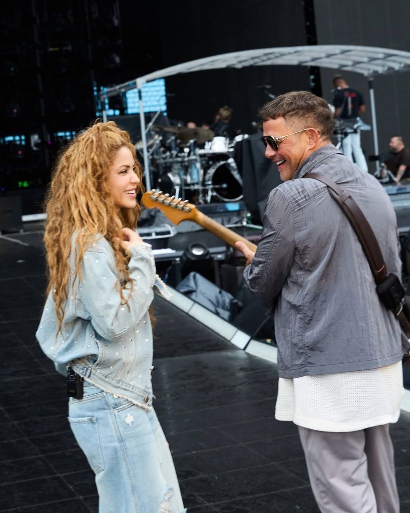 Alejandro Sanz compartió parte de los ensayos junto a Shakira