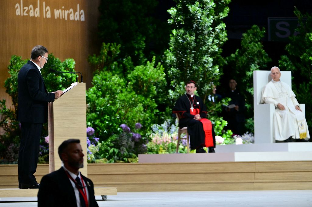 Antonio Banderas, durante su discurso frente al Papa León XIV