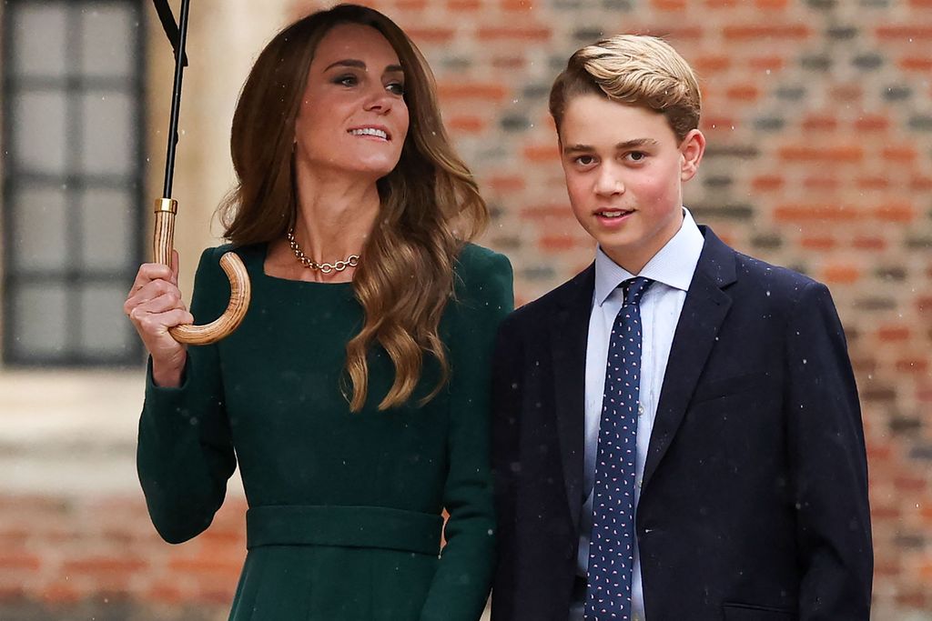La princesa Kate acompañando a su hijo George en su primer día en el Eton College.