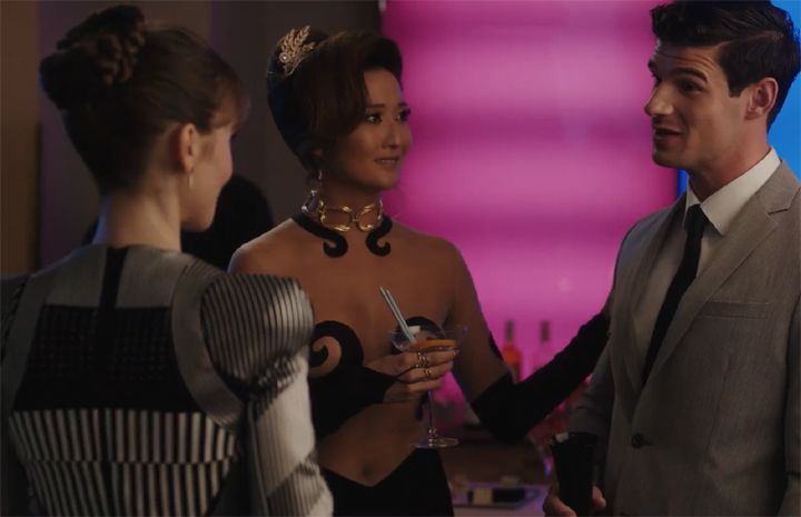 El look de Chanel en el Benidorm Fest también estuvo en Emily in Paris