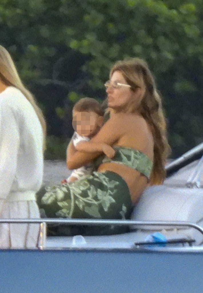 Gisele Bündchen es una madre amorosa y protectora.