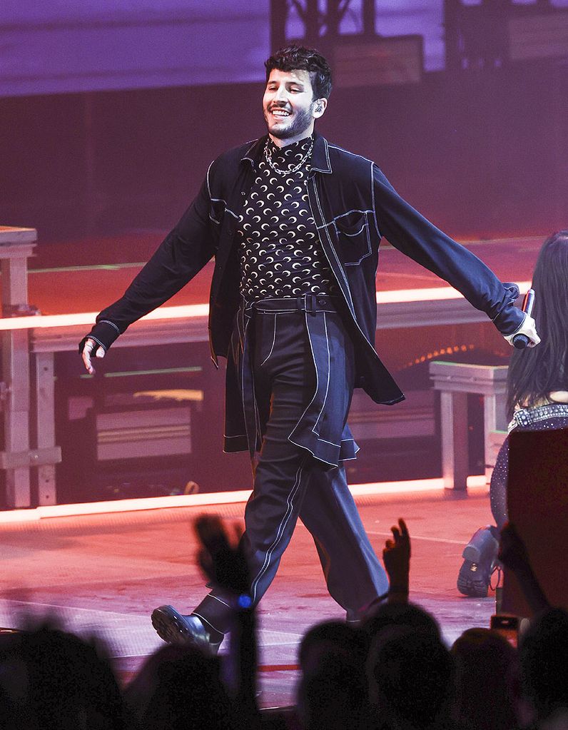 Sebastian Yatra actuando en Starlite