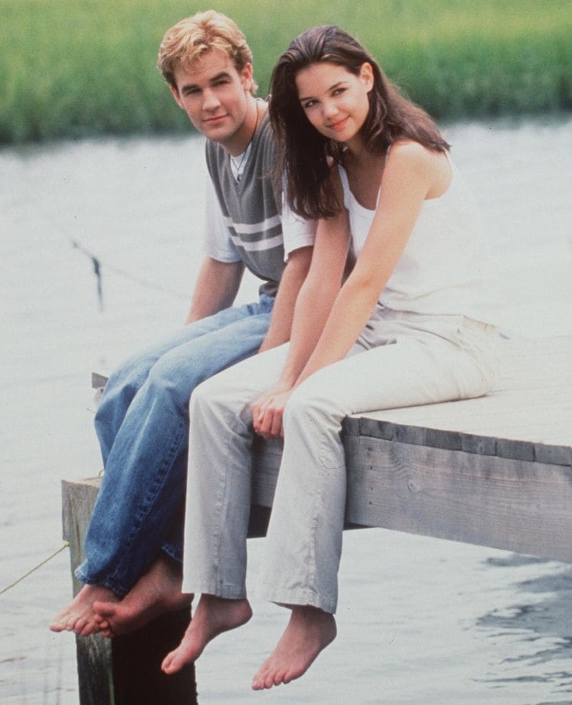 James Van Der Beek y Katie Holmes, en una imagen de la serie Dawson Crece en 1998