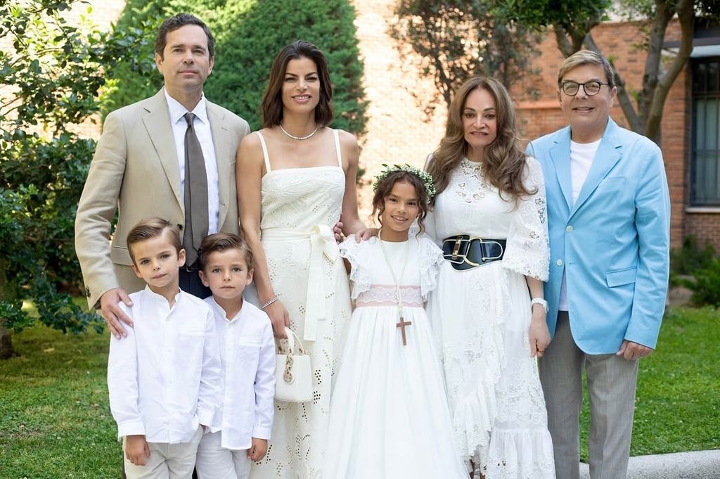 Desde México, los abuelos de Amaïa la acompañaron en este importante día.