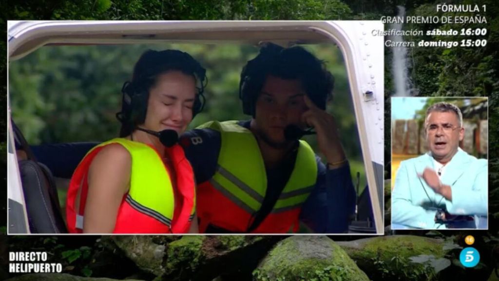 Adara incapaz de saltar del helicóptero