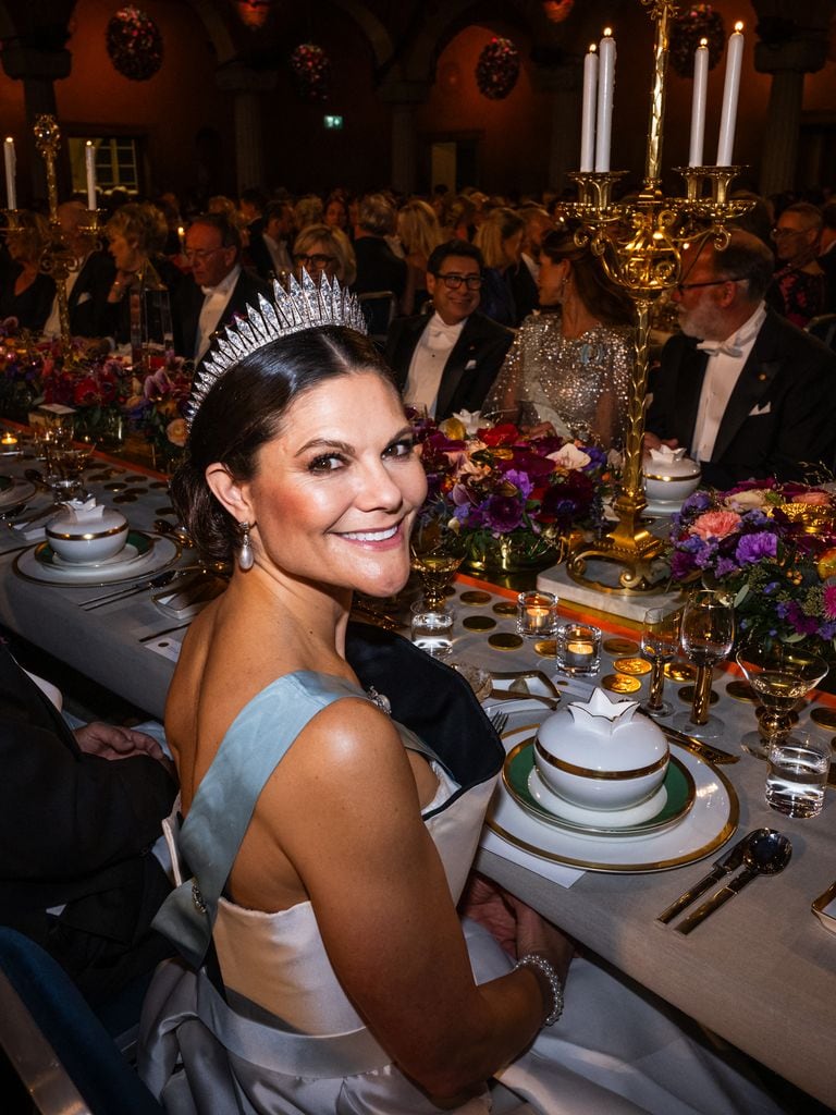 Victoria de Suecia en la cena de gala de los Premios Nobel 2025