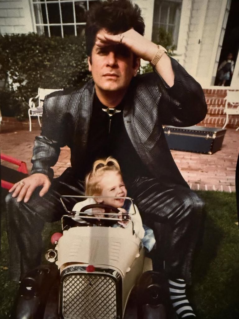 Kelly recordó a su padre con lindas fotos de su infancia