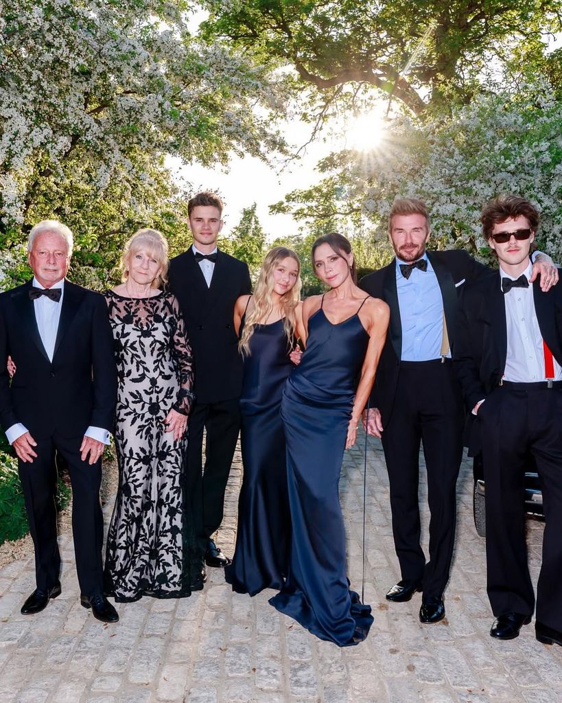  Así fue el 50º cumpleaños de David Beckham: jet privado, vinos de 3.500€ y ninguna señal de Brooklyn