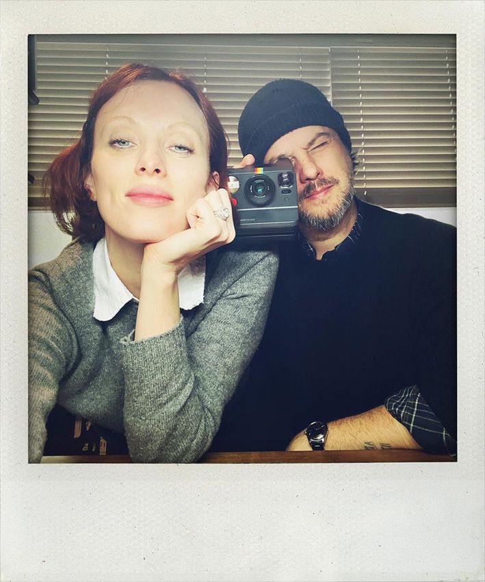 ¡Suenan campanas de boda! La supermodelo Karen Elson anuncia su compromiso con estas tiernas imágenes