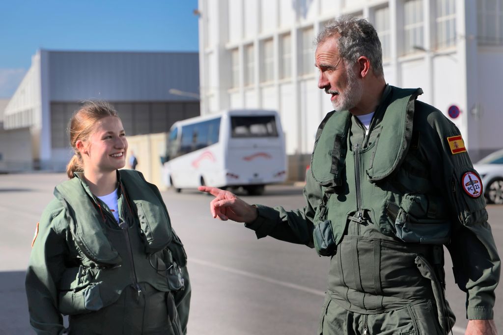 El rey Felipe VI junto a su hija la princesa Leonor en Murcia