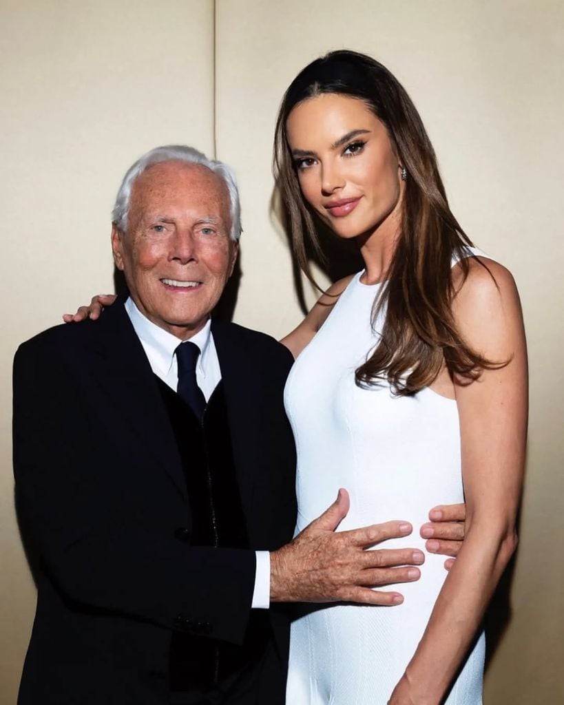Alessandra Ambrosio escribió unas sentidas palabras en memoria de Griorgio Armani.