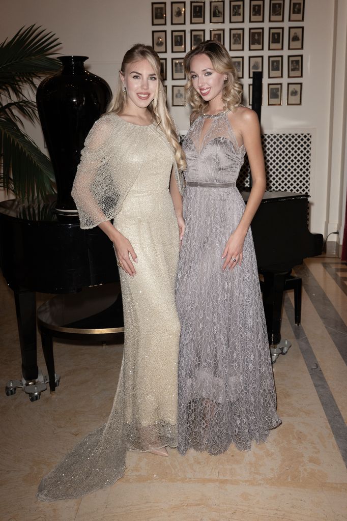 Las princesas María Carolina y María Chiara de Borbón-Dos Sicilias 