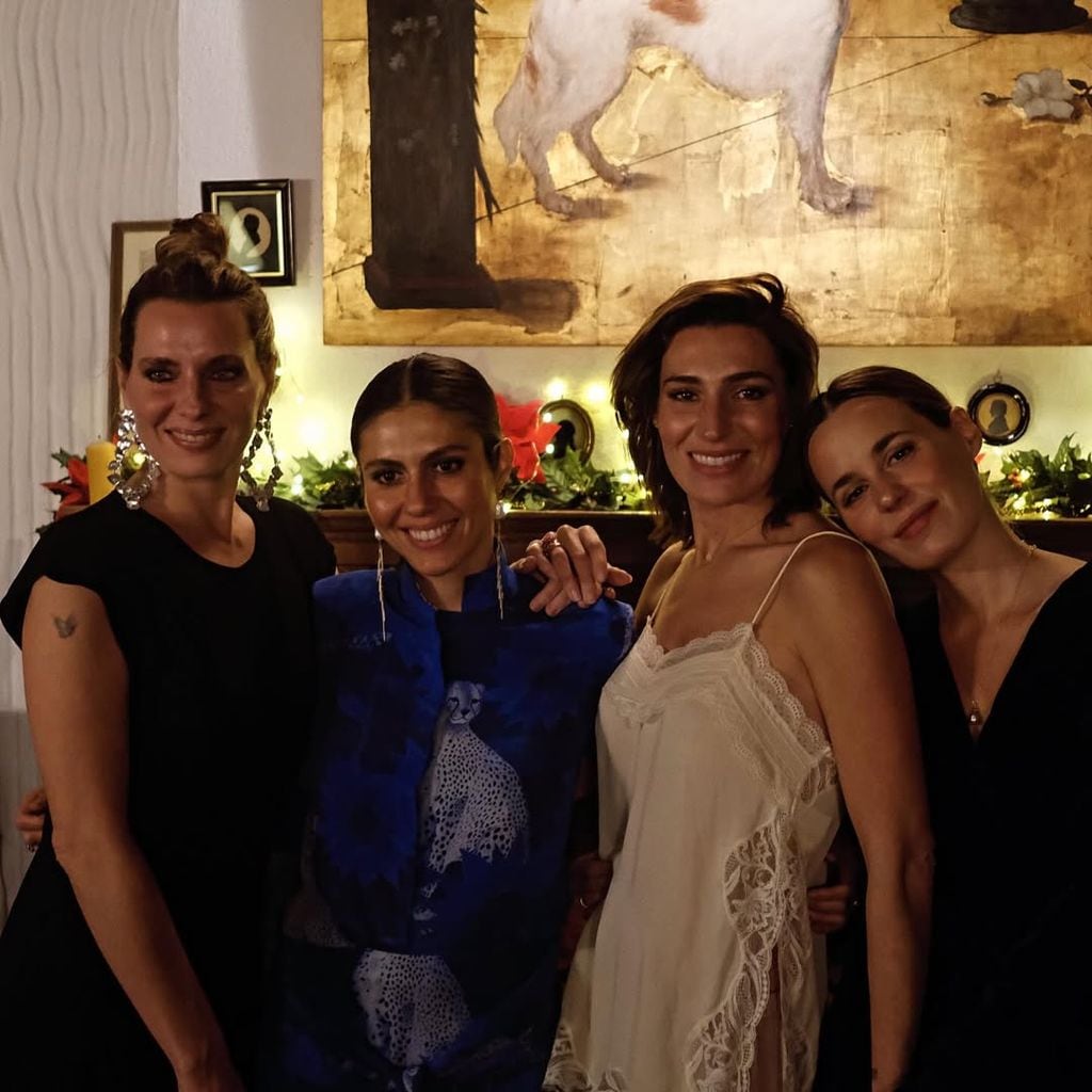 Ana Cristina Portillo, Alejandra, Claudia y Eugenia Osborne celebran juntas la Navidad