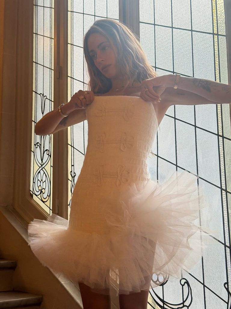 Tini Stoessel ha viajado a París para su prueba de vestido de novia