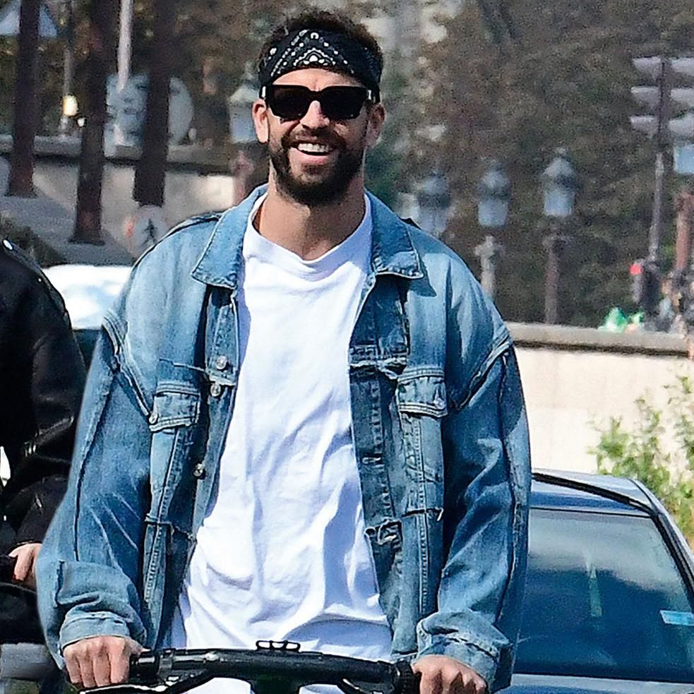 Gerard Piqué y Clara Chía HOLA 4079
