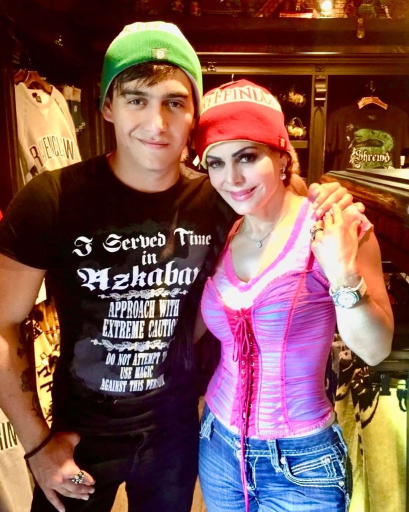 Maribel Guardia compartió un mensaje por un mes más de la ausencia de su hijo, Julián Figueroa 