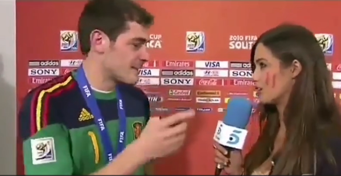 Sara Carbonero durante la entrevista previa al famoso beso